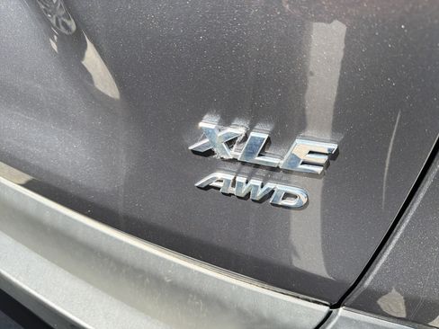 Used 2023 Toyota RAV4 XLE AWD/4WD image 7
