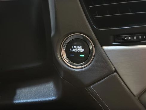 Used 2019 GMC Yukon Denali w/ Open Road Package AWD/4WD image 32
