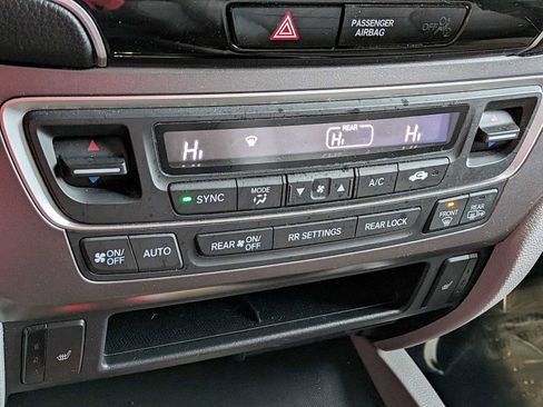 Used 2022 Honda Pilot EX-L image 30