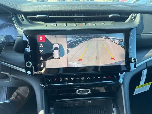 New 2026 Jeep Grand Cherokee Limited image 14