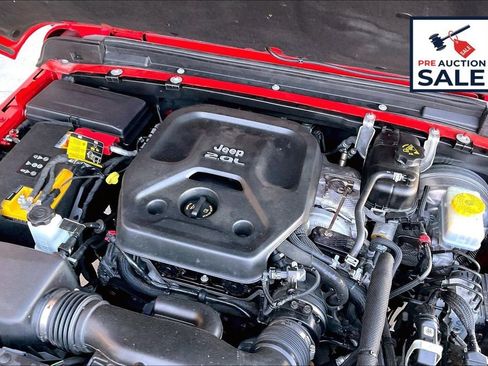 Used 2021 Jeep Wrangler Unlimited Sport AWD/4WD image 31