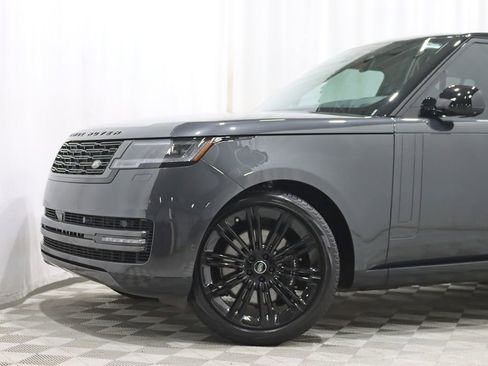 Used 2024 Land Rover Range Rover SE AWD/4WD image 3