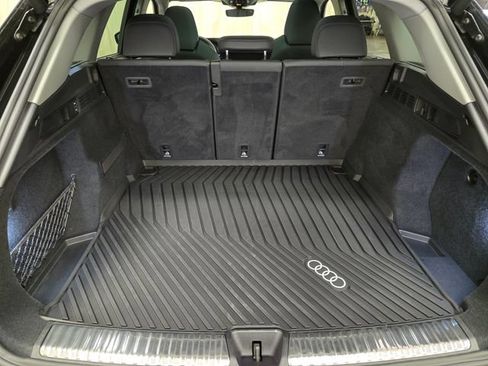 Certified 2025 Audi Q5 Prestige AWD/4WD image 35