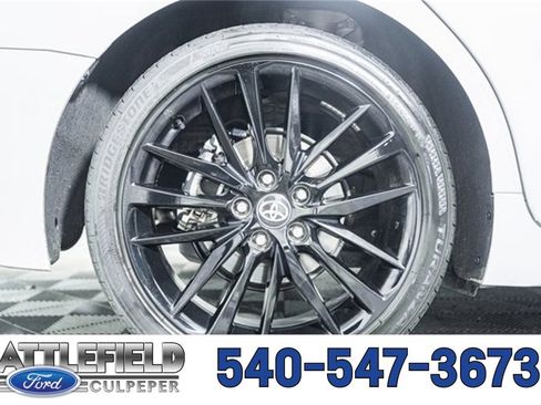 Used 2024 Toyota Camry XSE w/ Navigation Package image 21