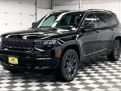 Used 2023 Jeep Grand Cherokee L Summit AWD/4WD image 12
