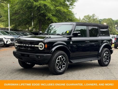 Used 2025 Ford Bronco Outer Banks AWD/4WD image 3