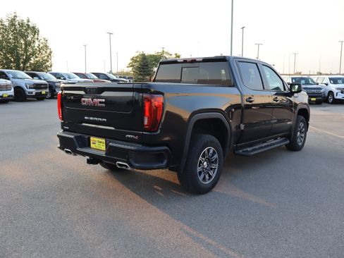 Certified 2024 GMC Sierra 1500 AT4 w/ Technology Package AWD/4WD image 7