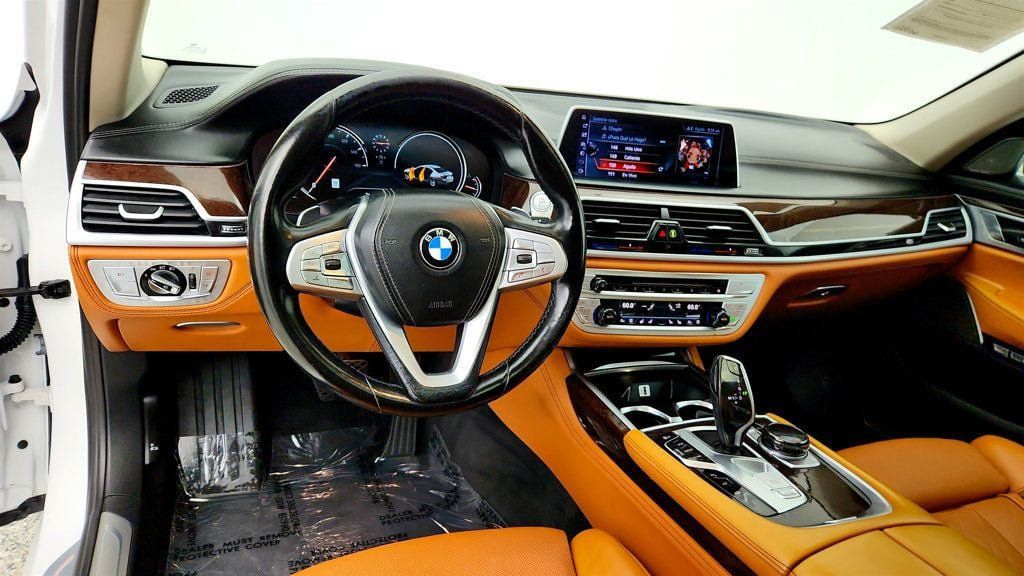 Used 2016 BMW 750i xDrive AWD/4WD image 13