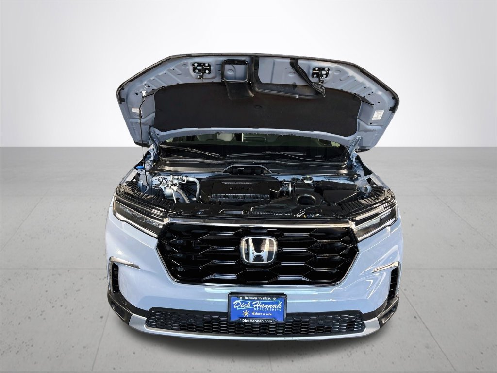 Used 2024 Honda Pilot Touring image 23