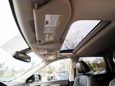 Used 2018 INFINITI QX60 AWD w/ Premium Plus Package image 32