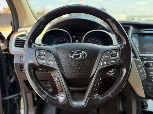 Used 2017 Hyundai Santa Fe Limited AWD/4WD image 26