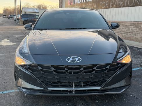 Used 2023 Hyundai Elantra SEL w/ Cargo Package image 8