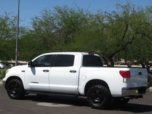 Used 2013 Toyota Tundra 4x4 CrewMax w/ Tow Pkg image 5