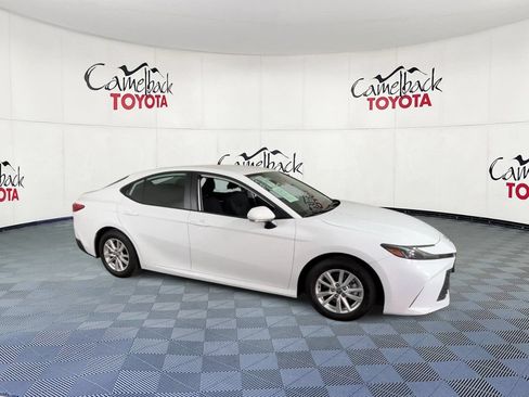 Used 2025 Toyota Camry LE FWD image 2