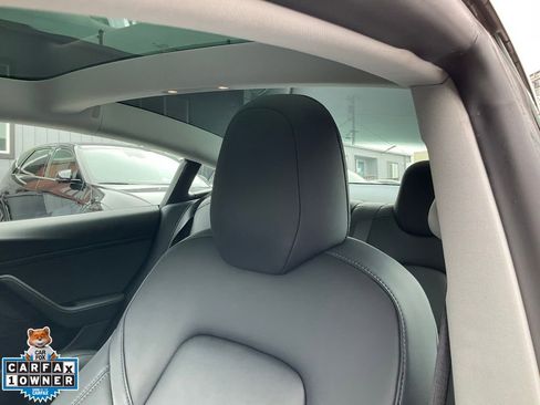 Used 2020 Tesla Model 3 Performance image 17