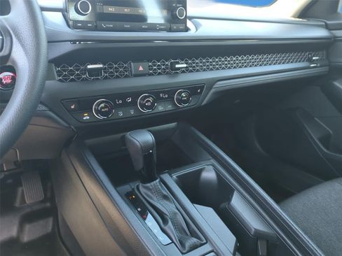 Used 2024 Honda Accord EX image 21