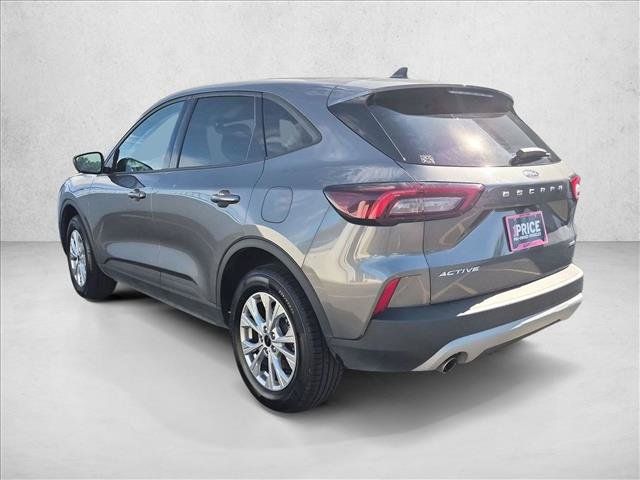Used 2025 Ford Escape Active AWD/4WD image 8