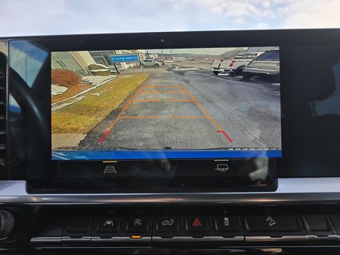 Used 2023 Chevrolet Silverado 1500 LT Trail Boss w/ Protection Package AWD/4WD image 27