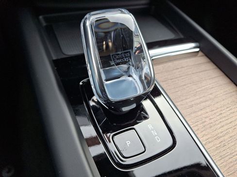 New 2026 Volvo XC60 B5 Ultra w/ Protection Package Premier image 11