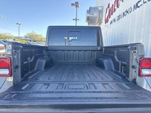 Used 2020 Jeep Gladiator Rubicon w/ Trailer Tow Package image 18