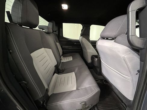 Used 2025 Toyota Tacoma TRD Off-Road image 17