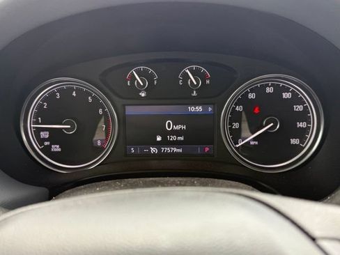 Used 2020 Buick Enclave Essence FWD image 25