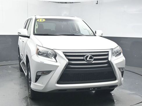 Used 2015 Lexus GX 460 Luxury image 2