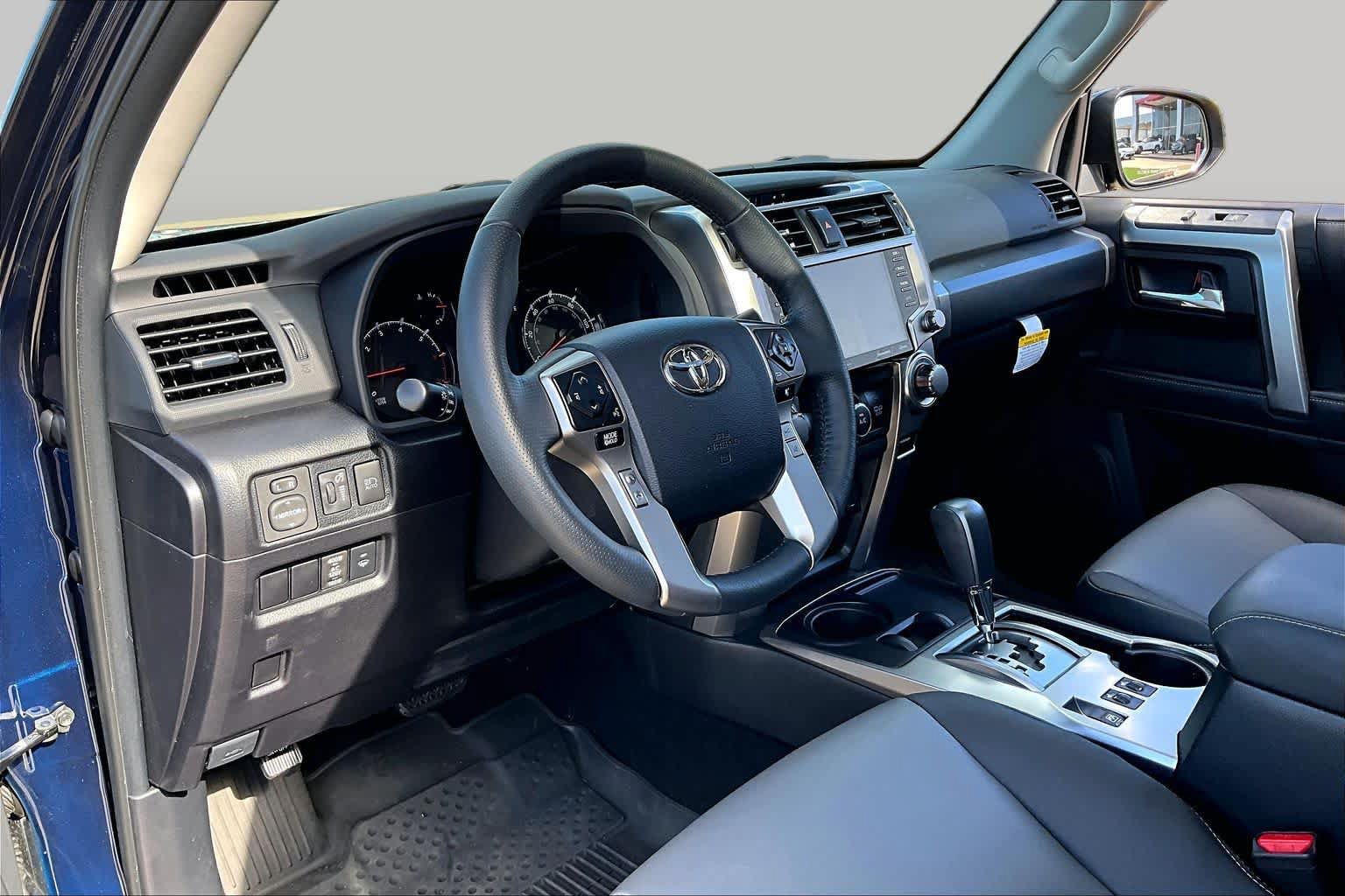 Used 2024 Toyota 4Runner SR5 Premium w/ Moonroof Package RWD image 18