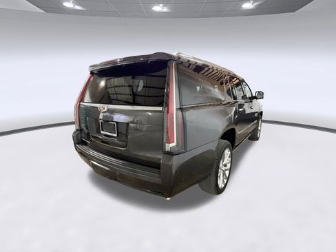 Used 2018 Cadillac Escalade ESV Premium Luxury AWD/4WD image 7