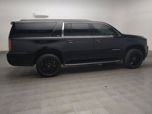 Used 2019 GMC Yukon XL SLT AWD/4WD image 10
