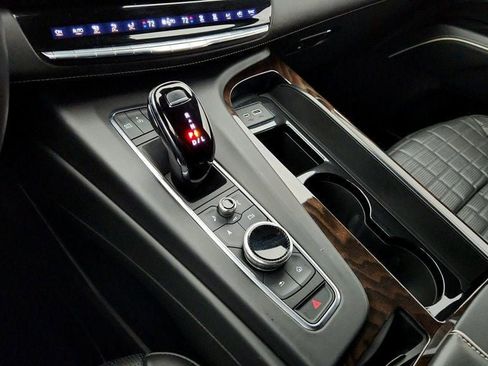 Used 2023 Cadillac Escalade Sport Platinum image 17