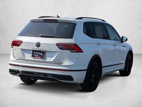 Used 2023 Volkswagen Tiguan SE R-Line FWD image 5