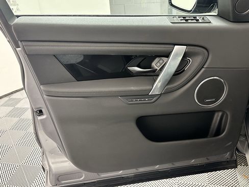 Certified 2025 Land Rover Discovery Sport S image 18
