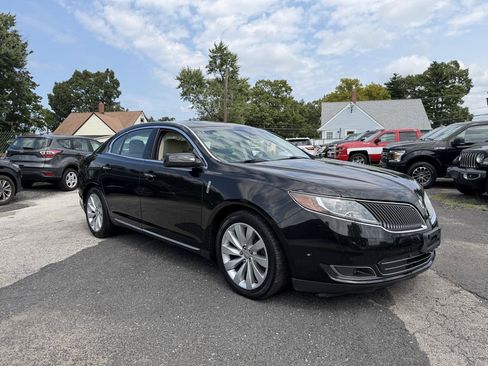 Used 2015 Lincoln MKS w/ Equipment Group 101A FWD image 3