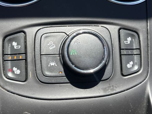 Used 2020 GMC Terrain SLE w/ Driver Convenience Package FWD image 22