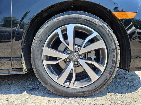 Certified 2023 Honda Odyssey Touring image 9
