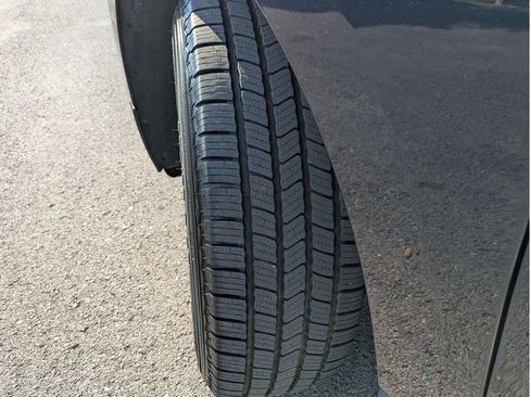 Used 2021 Chevrolet Equinox LT image 12