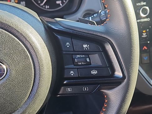 Certified 2025 Subaru Crosstrek 2.5i Limited image 18