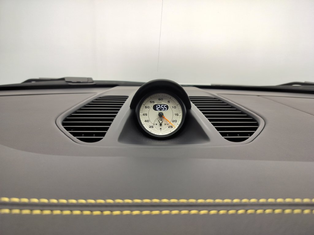Used 2018 Porsche 911 GT2 RS RWD image 11
