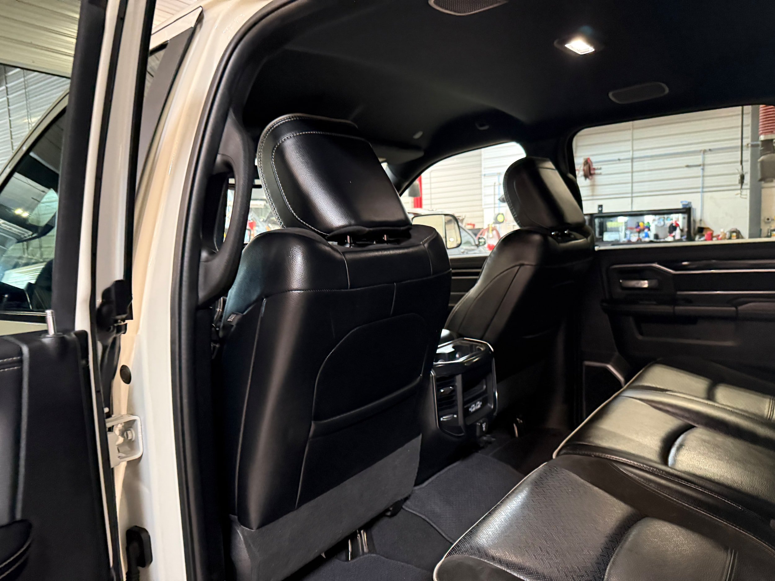 Used 2022 RAM 2500 Laramie w/ Night Edition AWD/4WD image 31