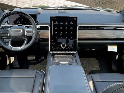 New 2025 GMC Sierra EV Denali image 5