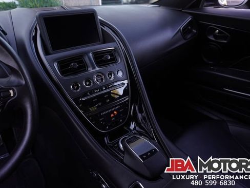 Used 2020 Aston Martin DB11 Coupe image 95