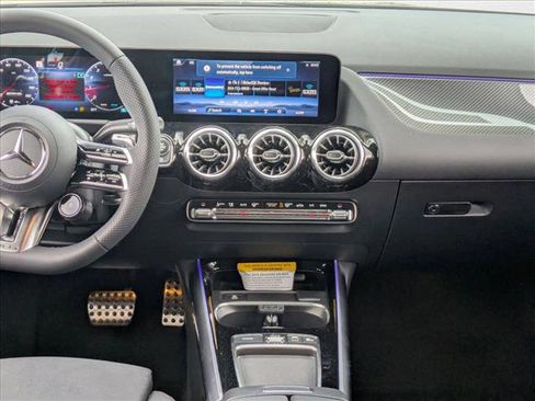 New 2026 Mercedes-Benz GLA 35 AMG AMG GLA 35 image 12