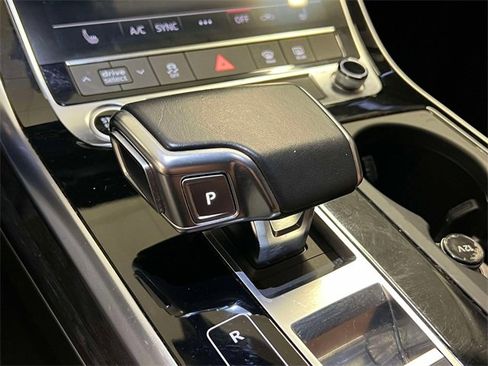 Used 2022 Audi Q7 2.0T Premium image 32