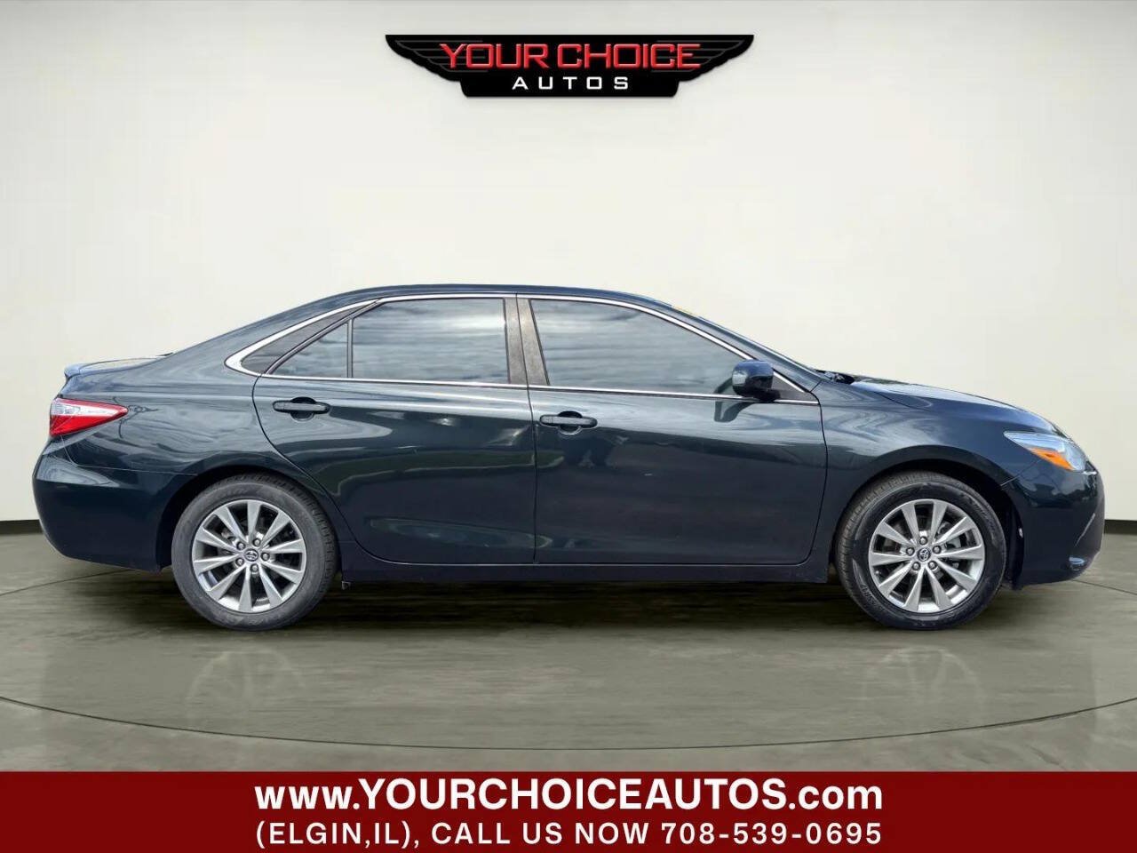 Used 2017 Toyota Camry XLE w/ Moonroof Package FWD image 7