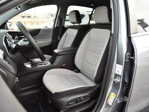 Used 2024 Chevrolet Equinox LT image 18