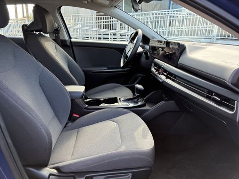Used 2025 Kia K4 FWD image 34
