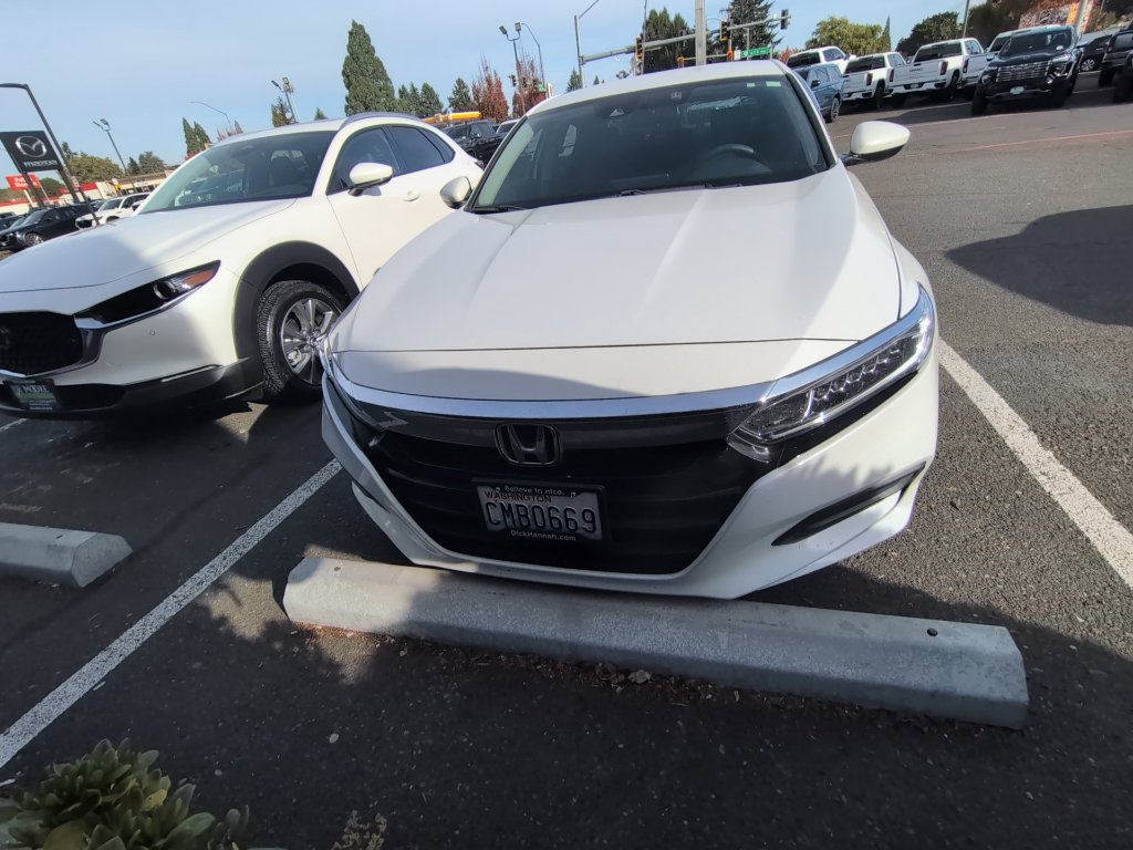 Used 2019 Honda Accord LX image 10
