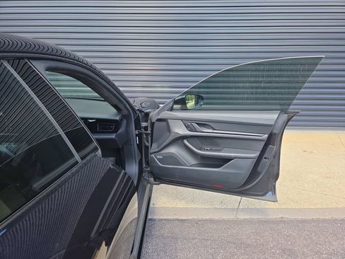 Certified 2022 Porsche Taycan GTS AWD/4WD image 28