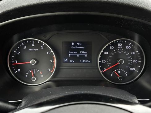 Used 2020 Kia Sportage LX image 2